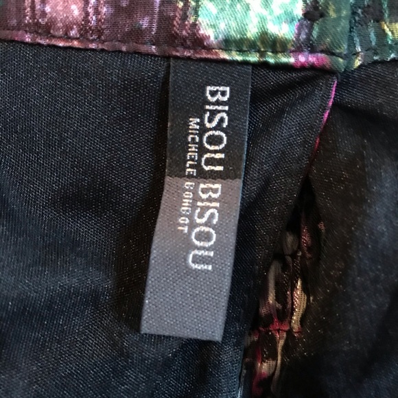 Bisou Bisou Keyhole Top, Blouse - Picture 7 of 8